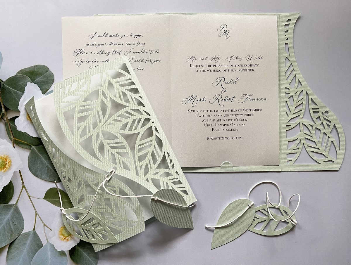 beautifull leaf wedding invitation