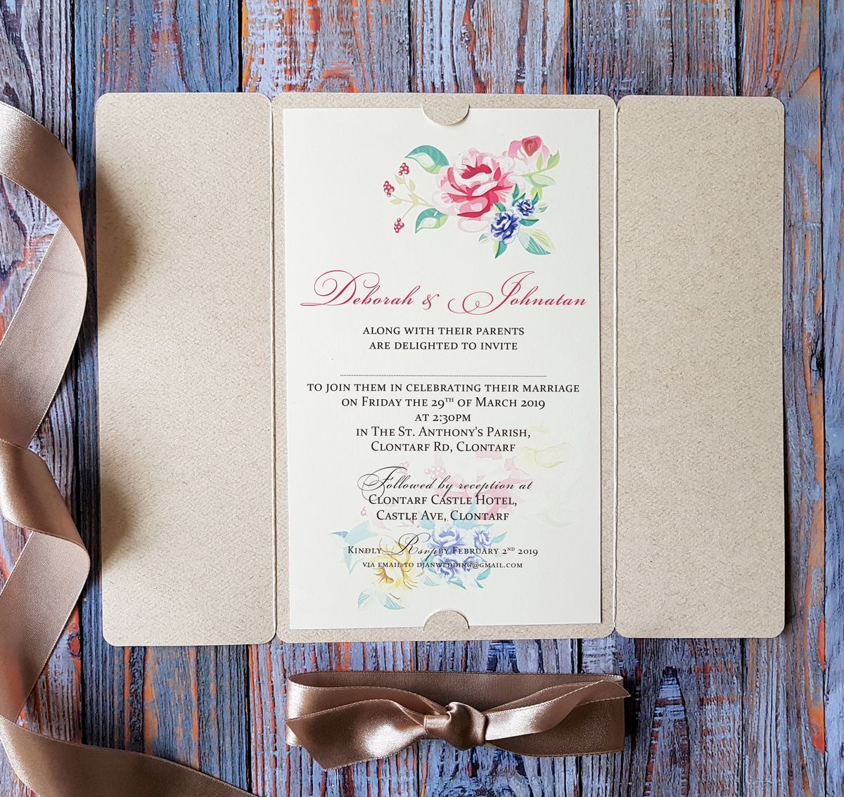 wedding invitation with romantic roses